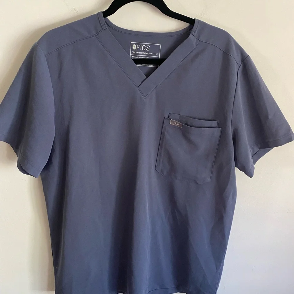 Figs Men's Gray Short‎ Sleeve V-Neck Scrub Shirt